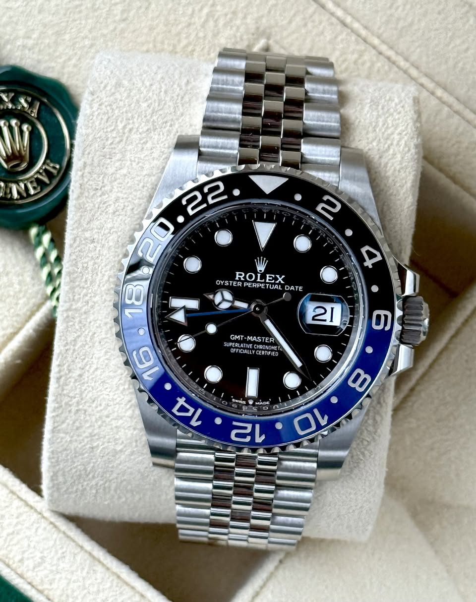 Rolex GMT Master II "Batgirl"